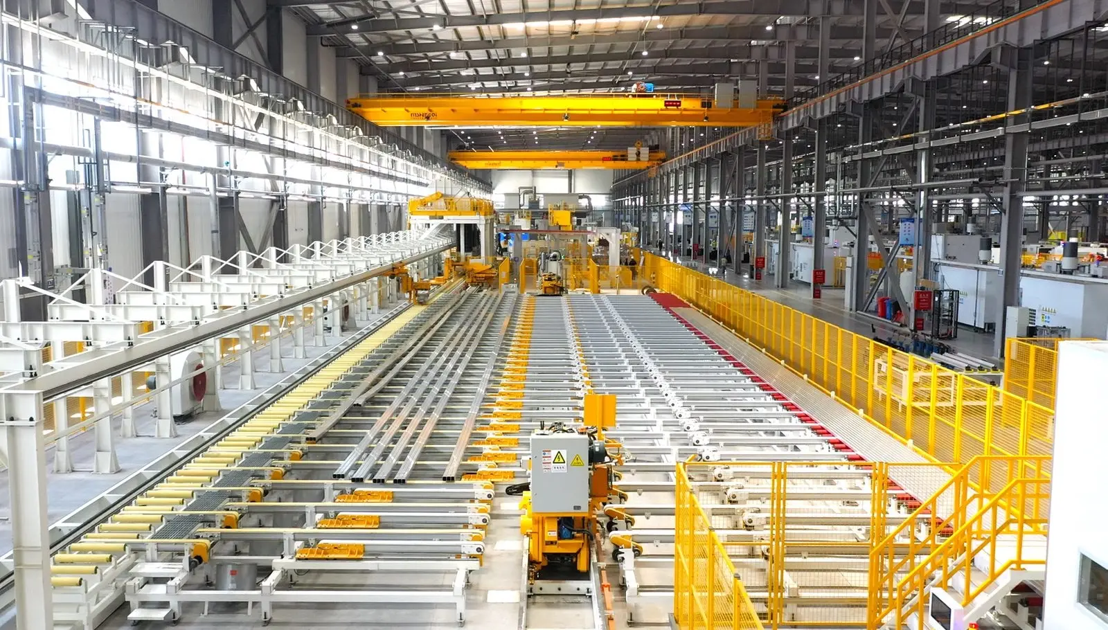Hot aluminum production line for extrusion